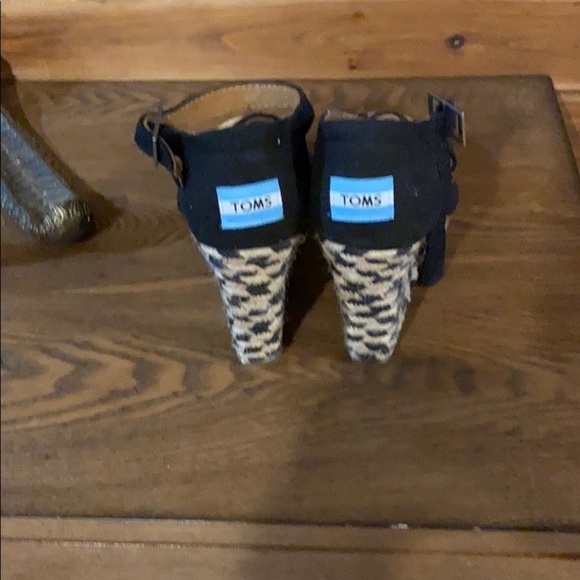 Toms Wedges - Picture 3 of 4